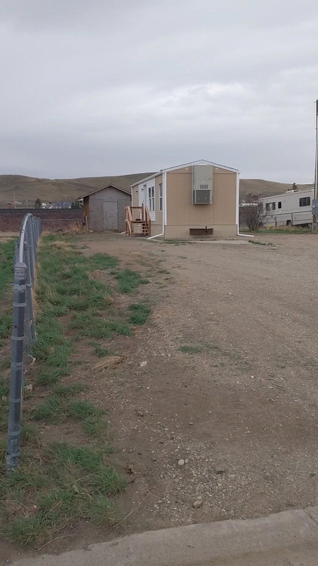 Exterior of the 2 bedroom rental home in Shelby, MT